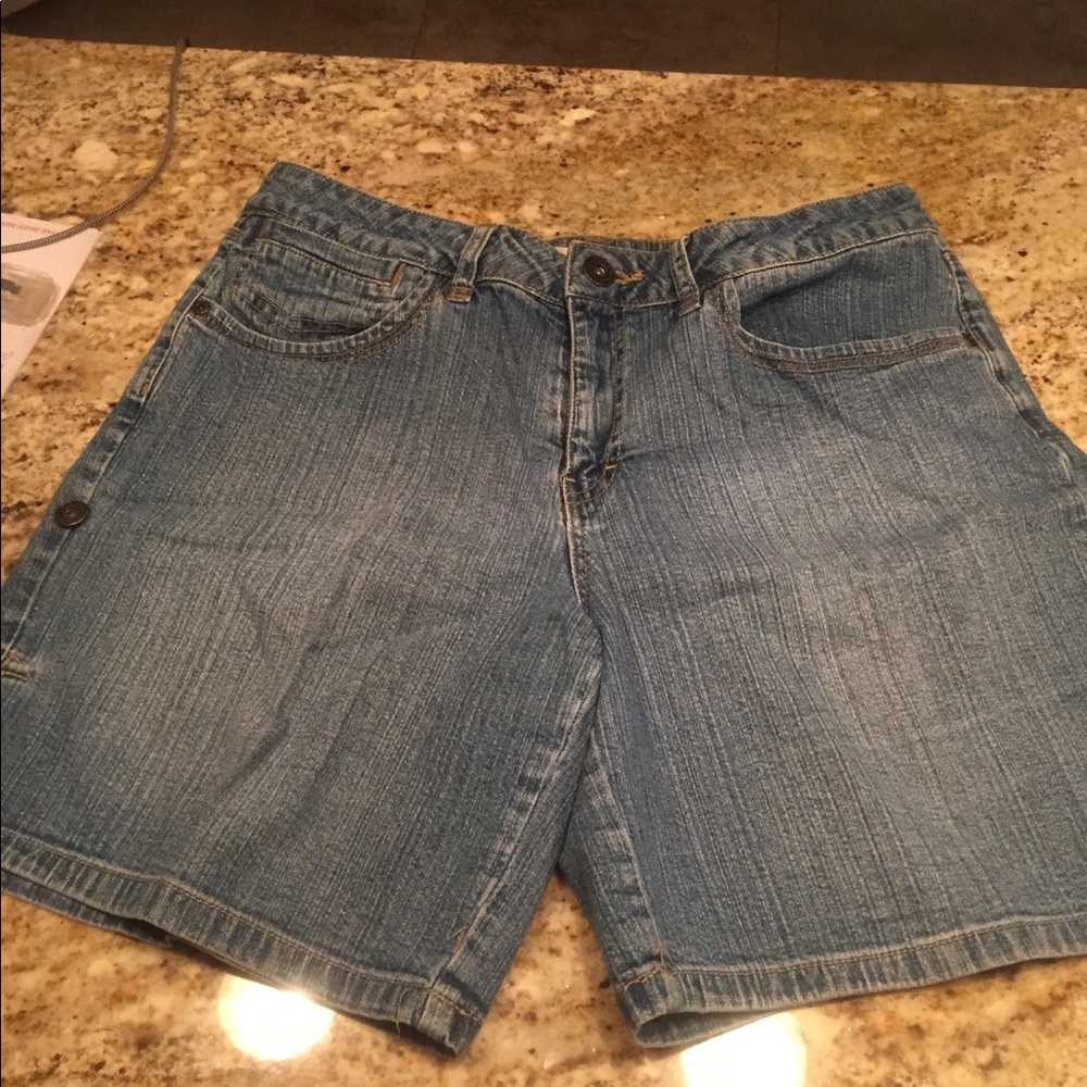 Women’s size 12 pull up jeans